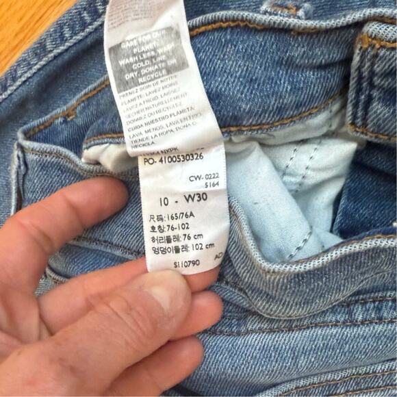 Levi Stauss Signature Heritage Boyfriend Distressed denim Jeans size 10 - Picture 4 of 12